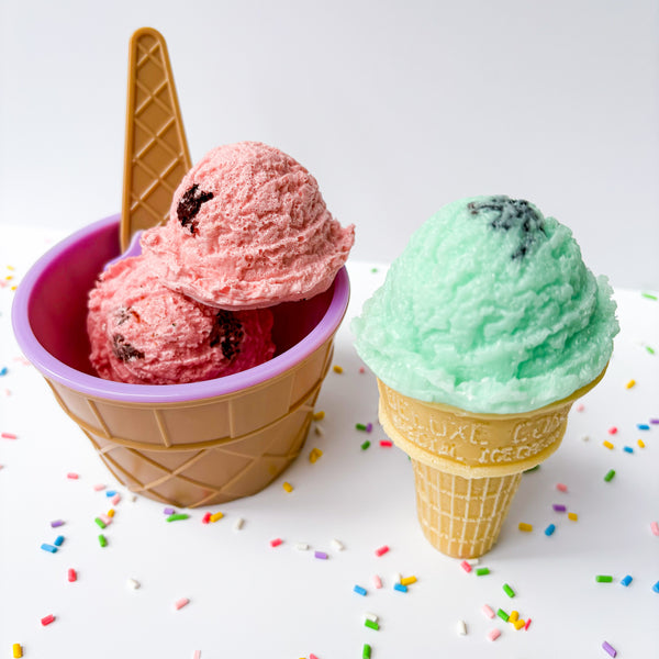 Ice Cream Scoops & Cones