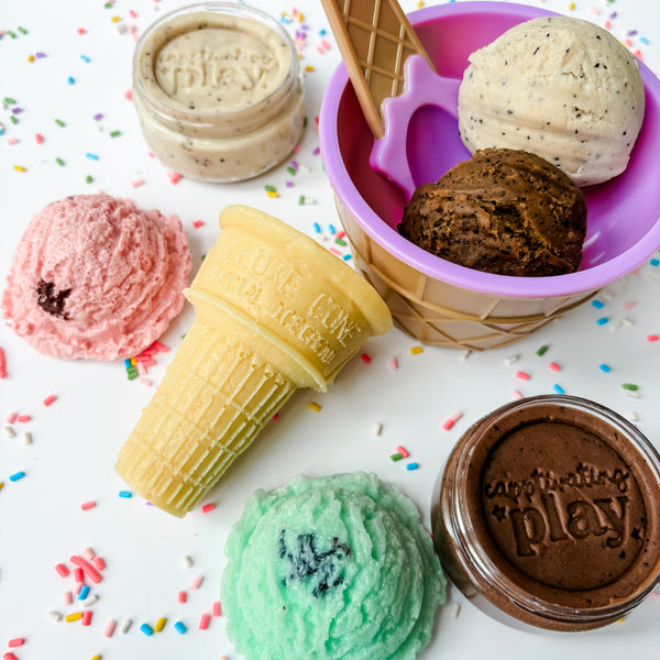 Ice Cream Scoops & Cones